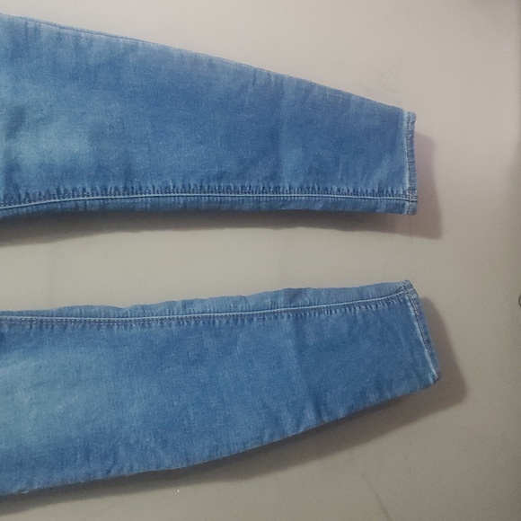 Eighty Two Women's Blue Jeans Size 3 - Picture 3 of 6